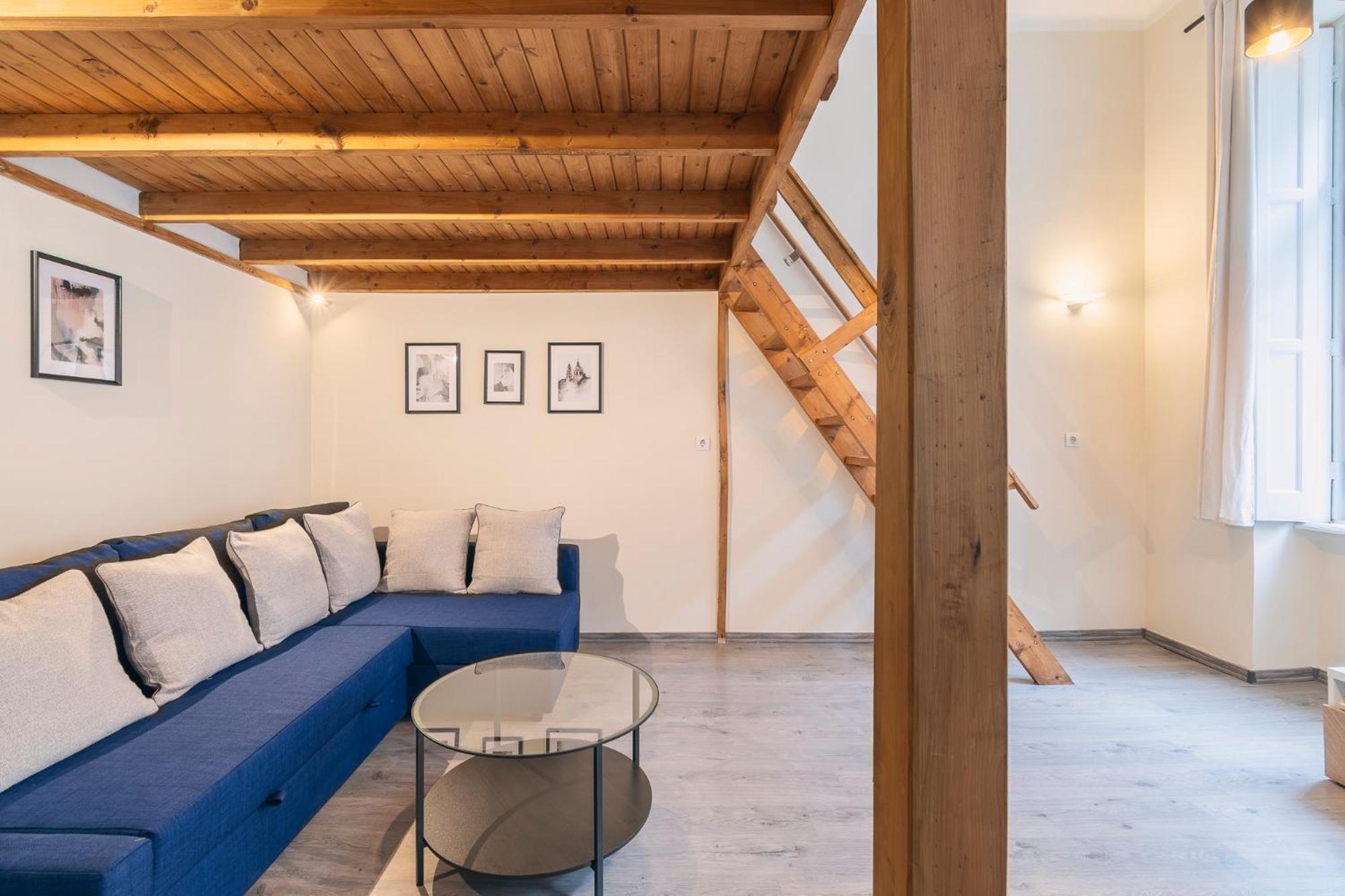 Apartment Bp Loft Getaway Close To Ny Cafe